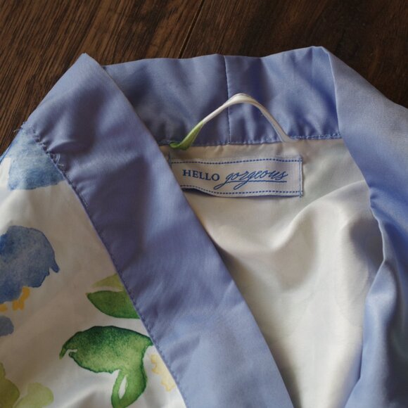 Hello Gorgeous Satin Robe - Picture 3 of 4